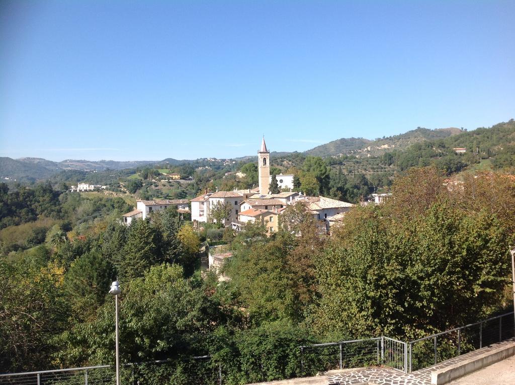 B&B Terra Di Mezzo Ascoli Piceno Exterior photo